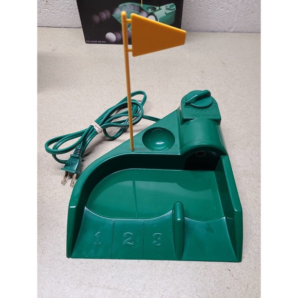 World Of Golf Electric Putting Partner W/ Ball Return Putting Aid Oscar Jr works - Picture 5 of 5